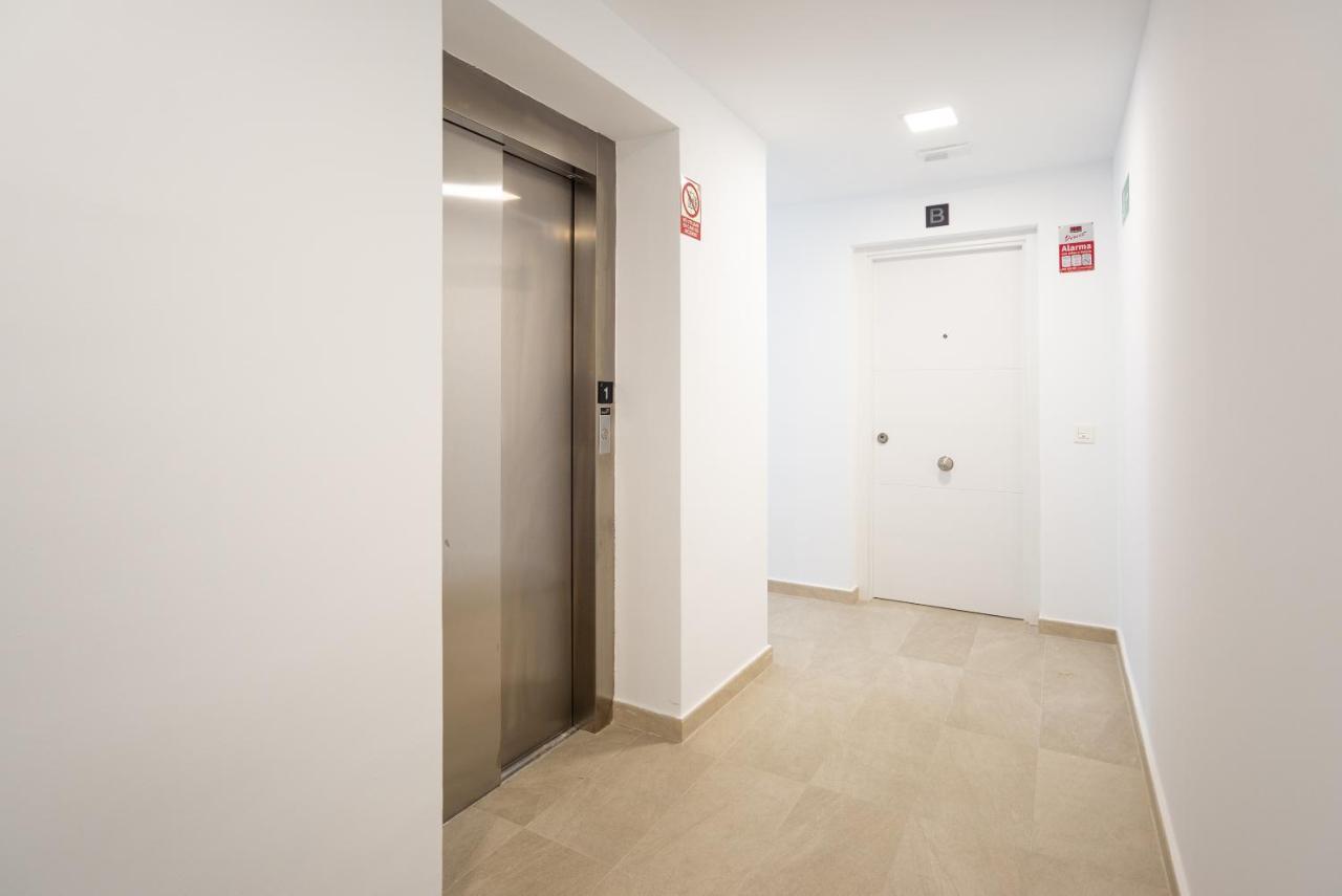 Seafront Duna Beach Luxury Apartment ตอร์ร็อกซ์ ภายนอก รูปภาพ