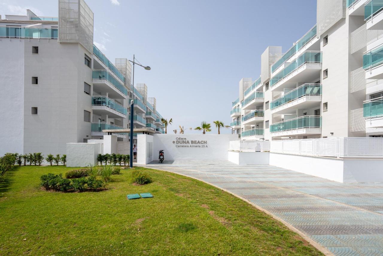 Seafront Duna Beach Luxury Apartment ตอร์ร็อกซ์ ภายนอก รูปภาพ