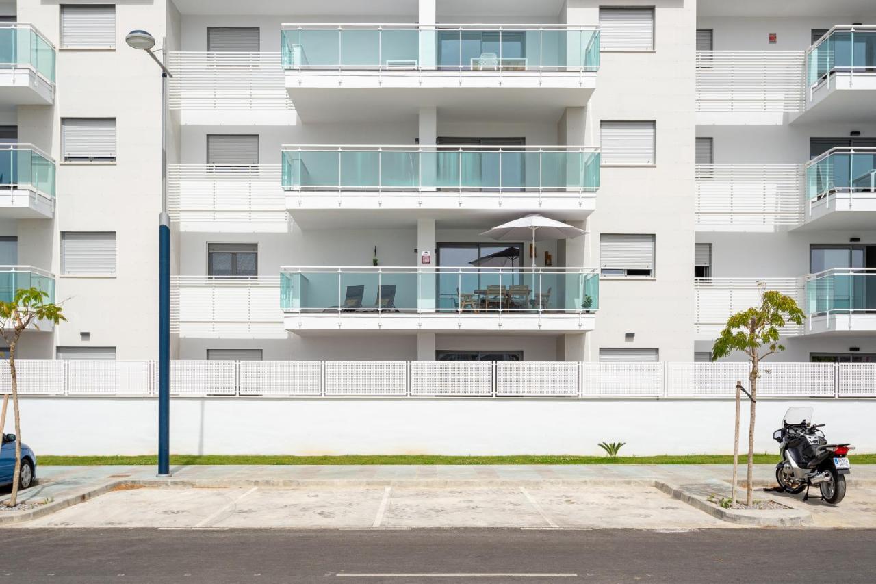 Seafront Duna Beach Luxury Apartment ตอร์ร็อกซ์ ภายนอก รูปภาพ