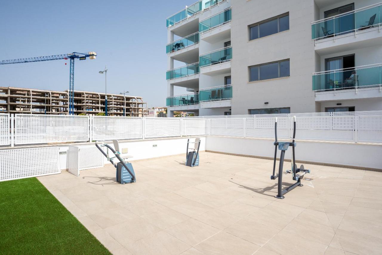 Seafront Duna Beach Luxury Apartment ตอร์ร็อกซ์ ภายนอก รูปภาพ