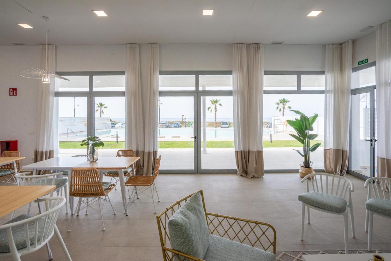 Seafront Duna Beach Luxury Apartment ตอร์ร็อกซ์ ภายนอก รูปภาพ