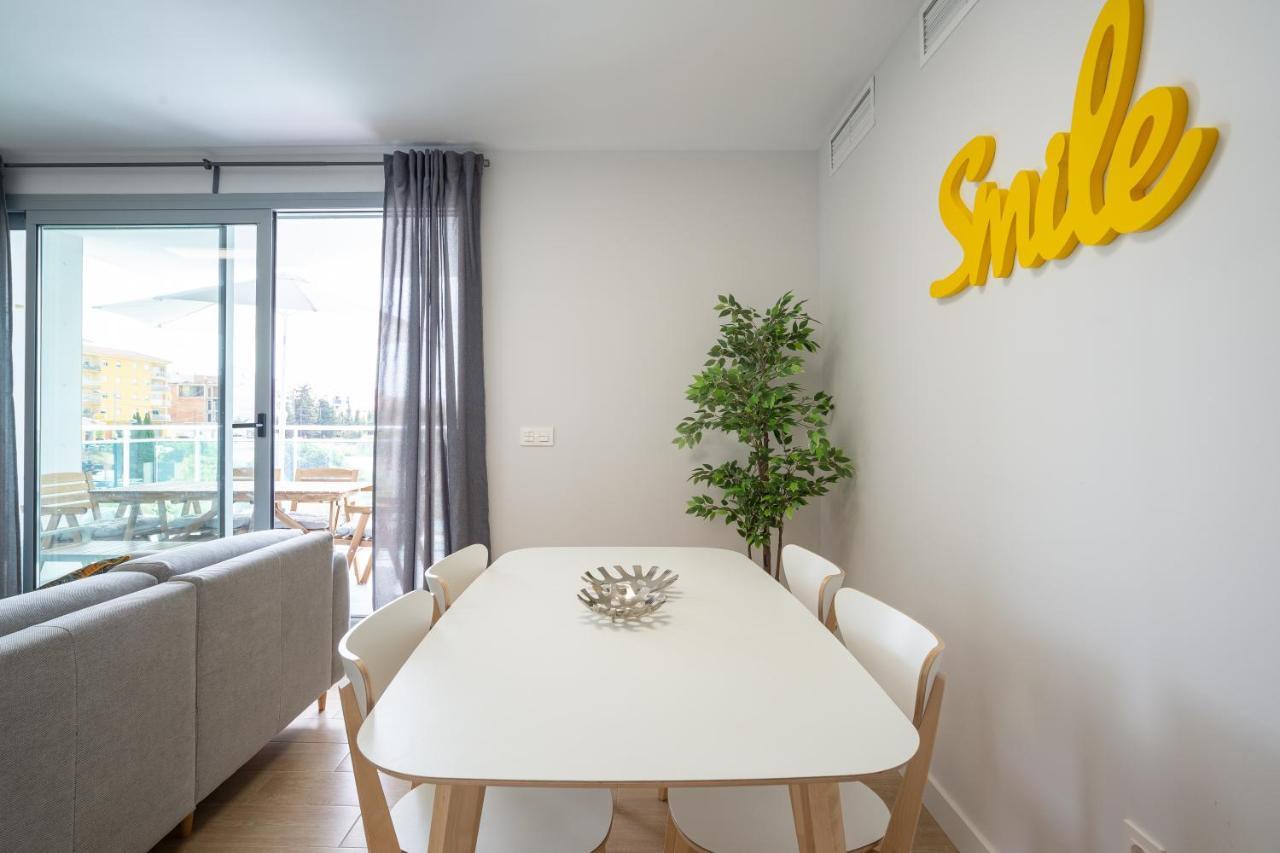 Seafront Duna Beach Luxury Apartment ตอร์ร็อกซ์ ภายนอก รูปภาพ