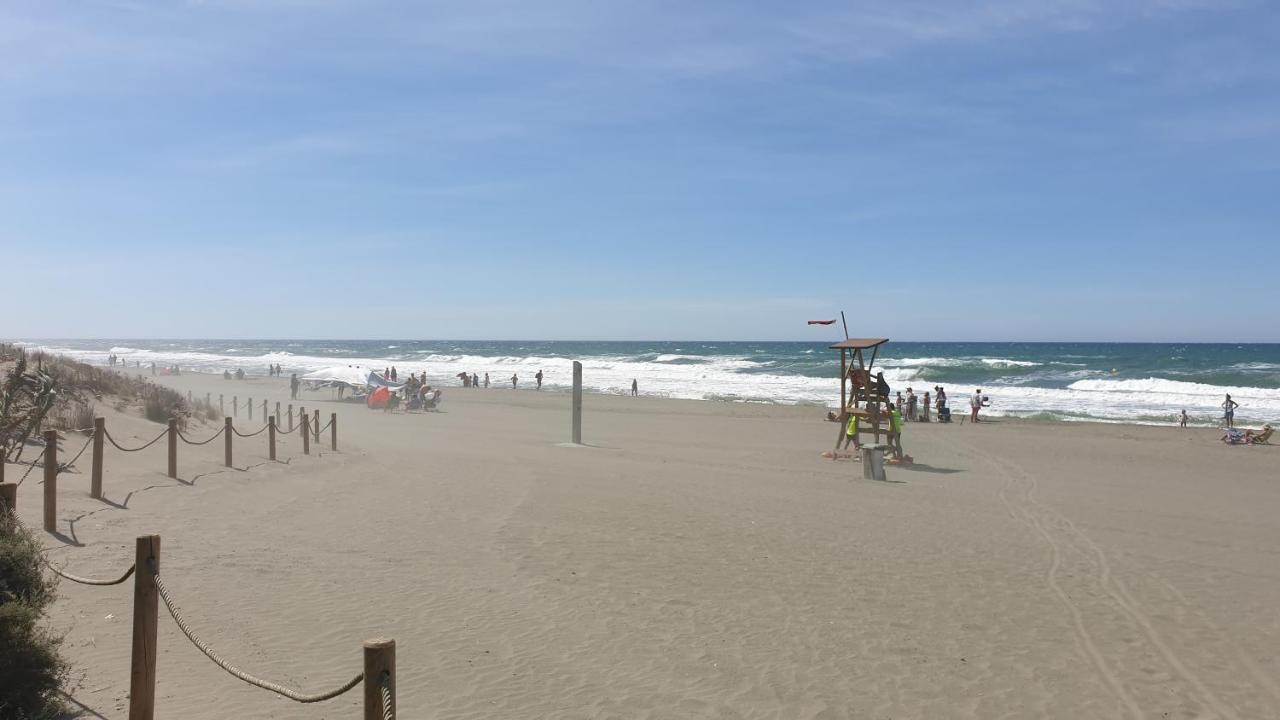 Seafront Duna Beach Luxury Apartment ตอร์ร็อกซ์ ภายนอก รูปภาพ